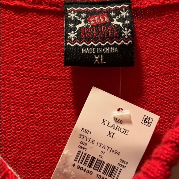 ✨Well Worn Santa with mistletoe ugly sweater - Picture 3 of 4